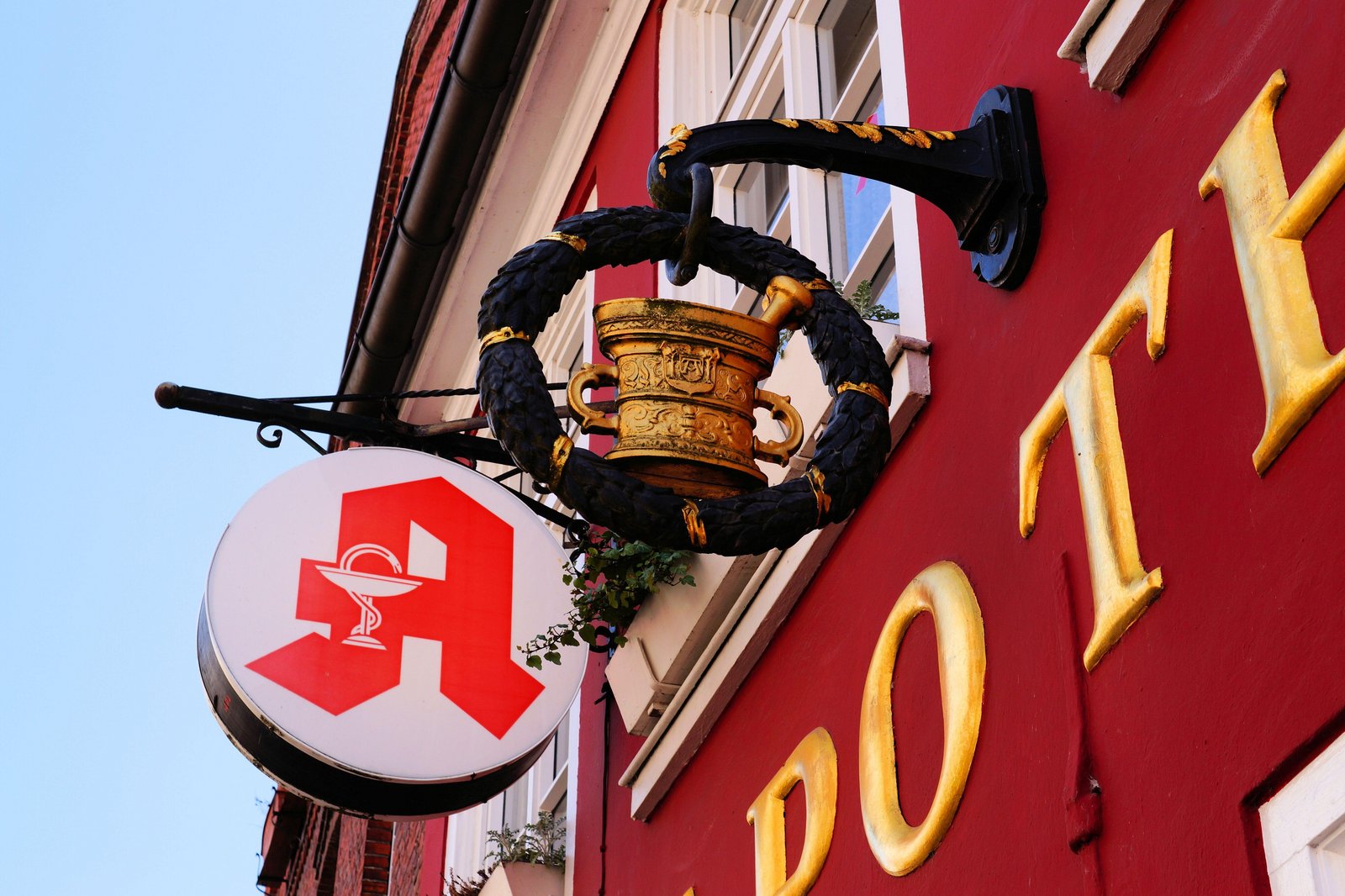 Изображение символа немецкой аптеки